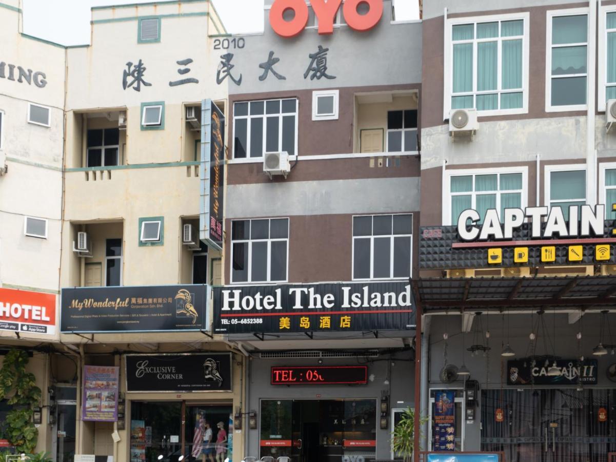 Oyo 44078 The Island Hotel Kampong Pasir Bogak Buitenkant foto